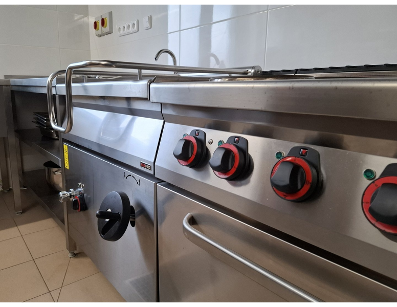 With us, you are assured from the first design to the implementation