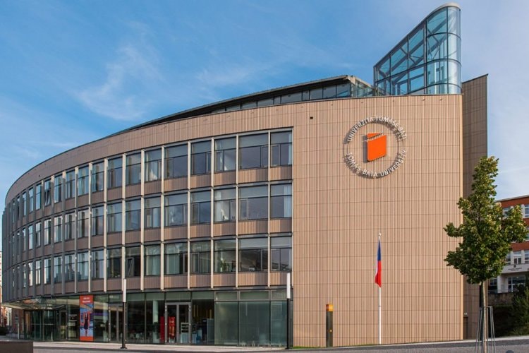 Budova Univerzity Tomáše Bati ve Zlíně